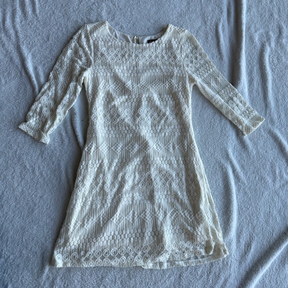 White Lace Dress Size M - Picture 2 of 5